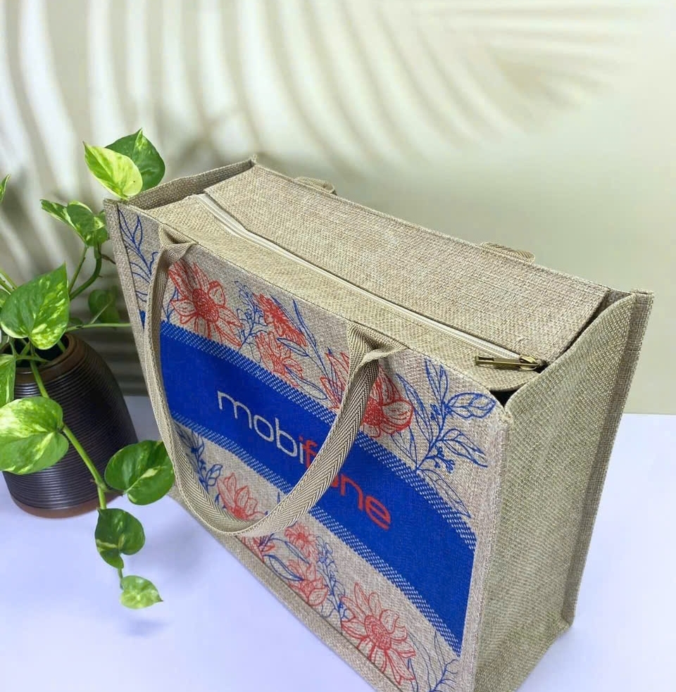 Premium Custom Branded Handbag – Everyday Elegance & Brand Visibility - Image 6